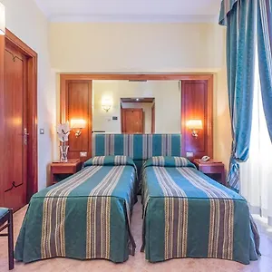 **** Hotel Raeli Lux Italie